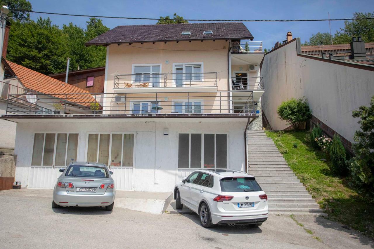Studio Apartman Natali Zagreb Exteriör bild